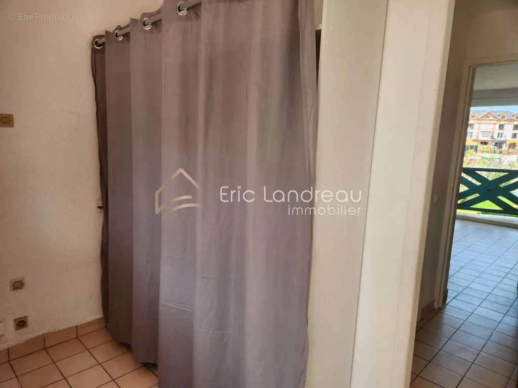 Entrée - Studio avec Vue Panoramique sur le Lac à Bourgenay