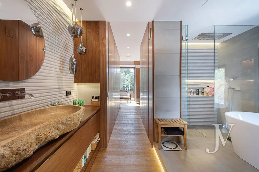 Vannitoad - Luxury Villa with Pool in Montealina, Madrid