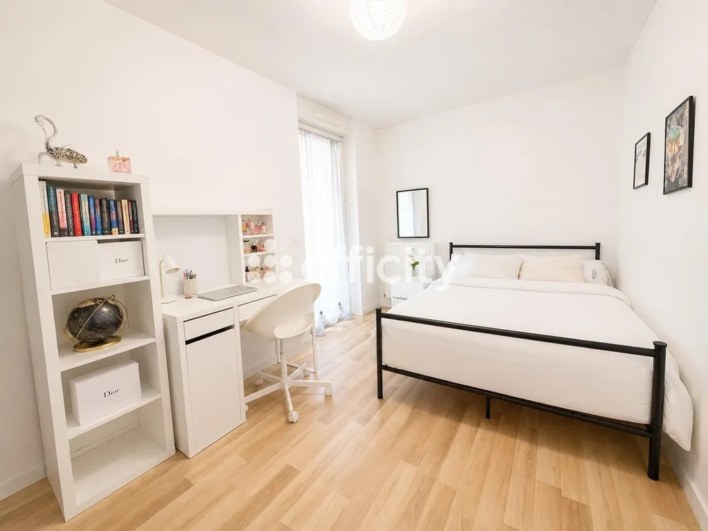 Magamistoad - 4-Piece Apartment with Terraces in Lille
