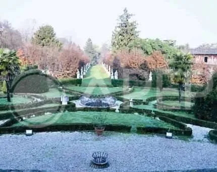Jardin - Historic Villa with Secluded Park in Padua