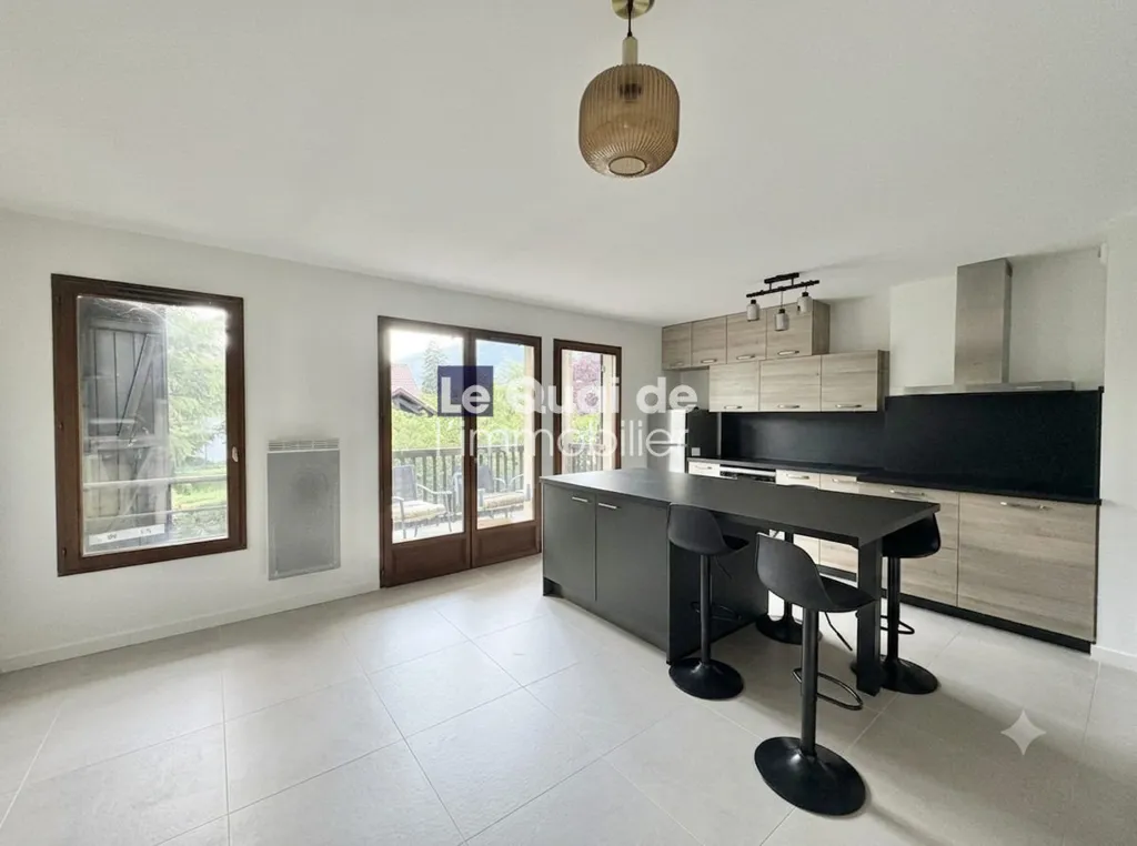 Köök - Renovated 2-Bed Flat with Balcony in Crolles