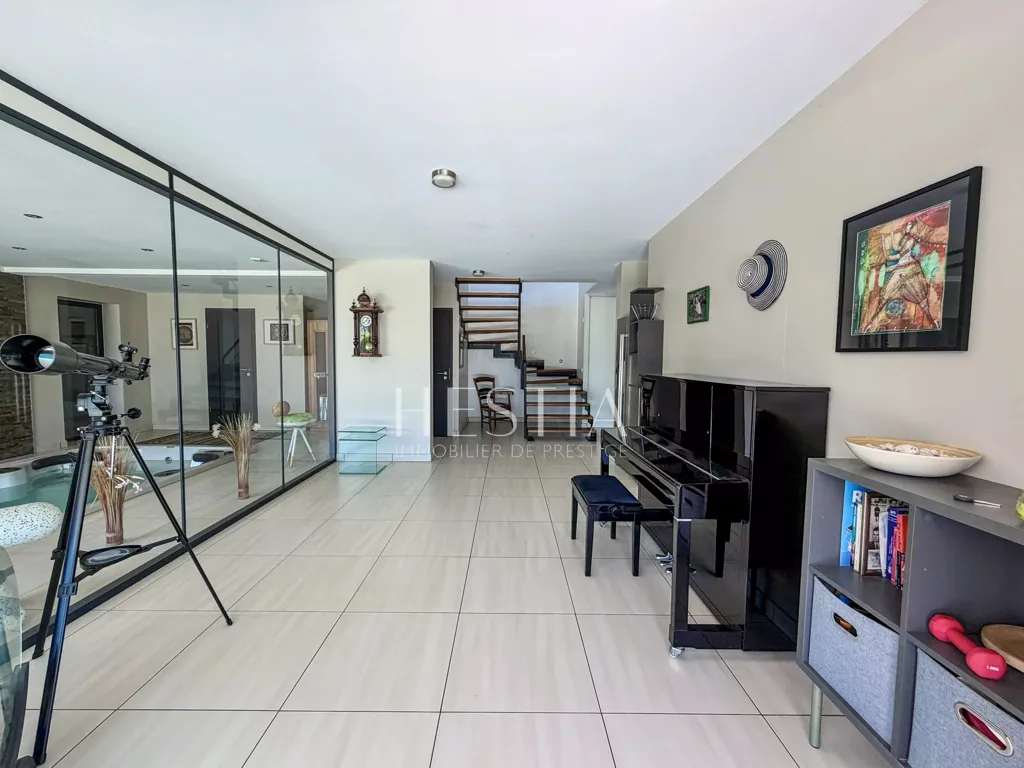 Esik - Luxury House with Pool on Lake Bourget, Aix-les-Bains