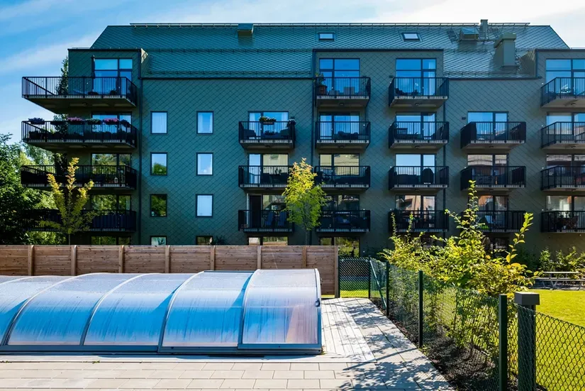 Piscine - Modern Flat with Pool in Södra Ladugårdsängen