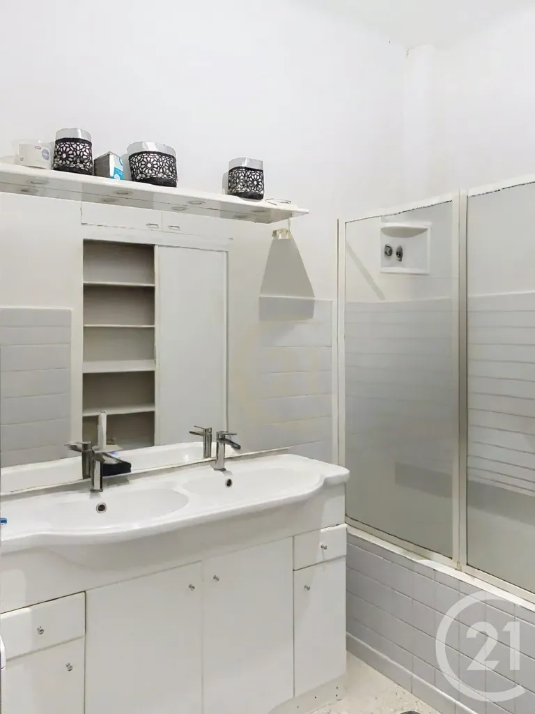 Vannitoad - Multi-Unit Building with Commercial Space in Perpignan