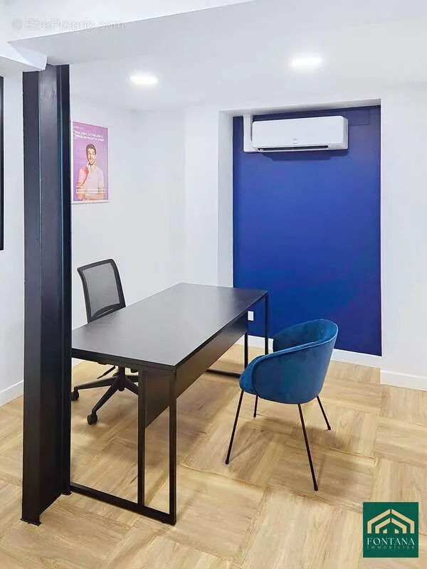 Bureau - Local Commercial Rénové avec Plateau à Moulins