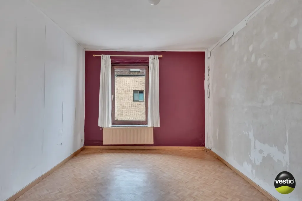 Pièces - Maison à rénover avec jardin au centre d'As
