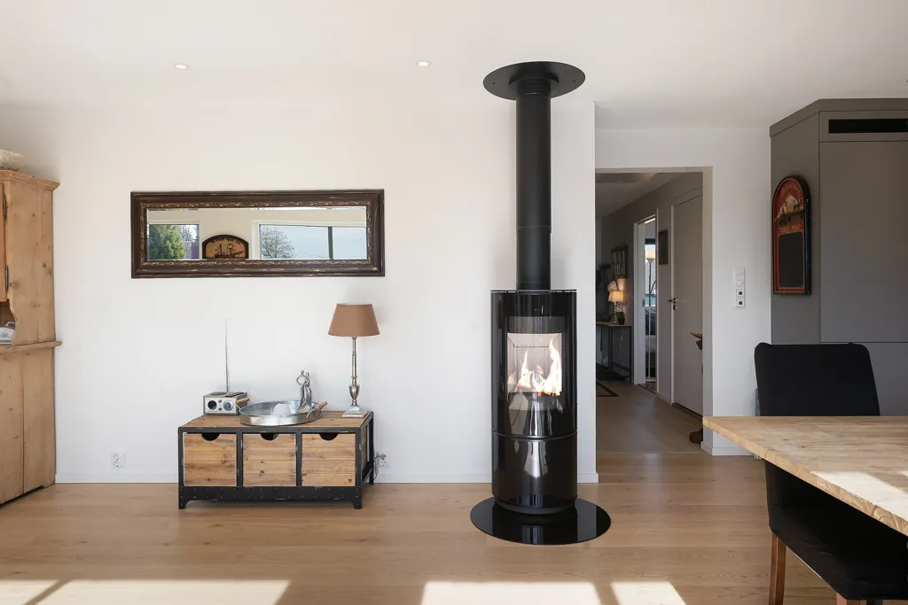 Séjour - Spacious Apartment with West-Facing Balcony in Haukerød