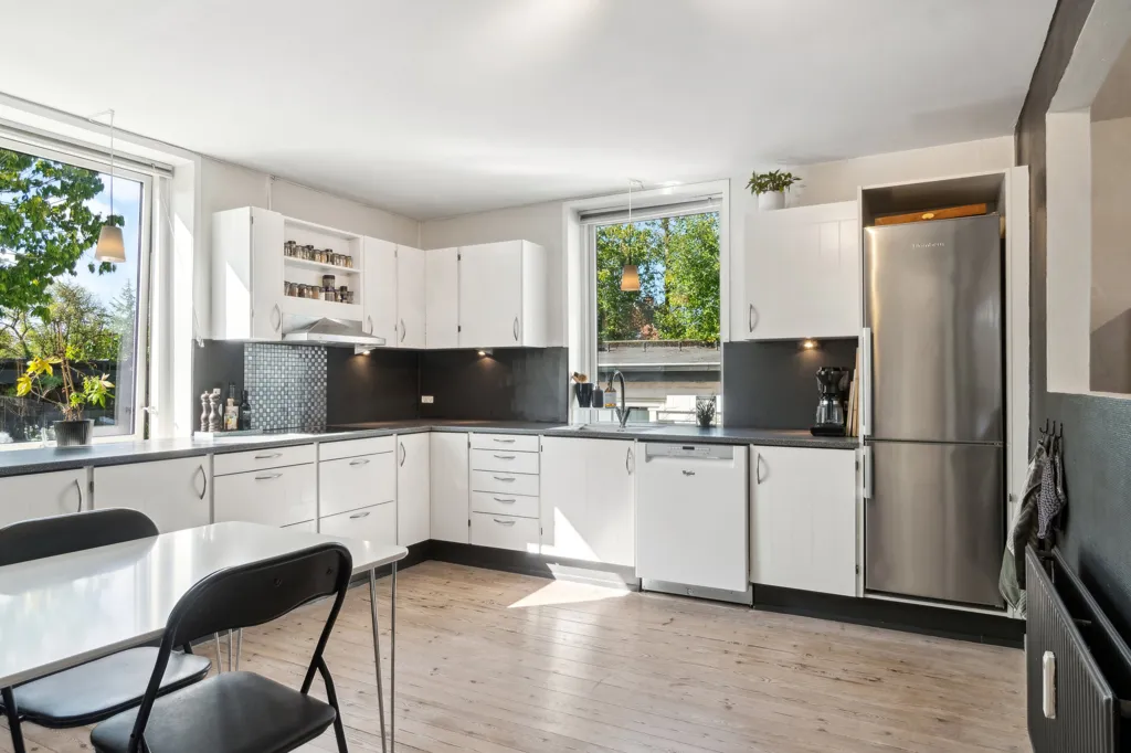 Köök - Villa with Two Kitchens in Kolding
