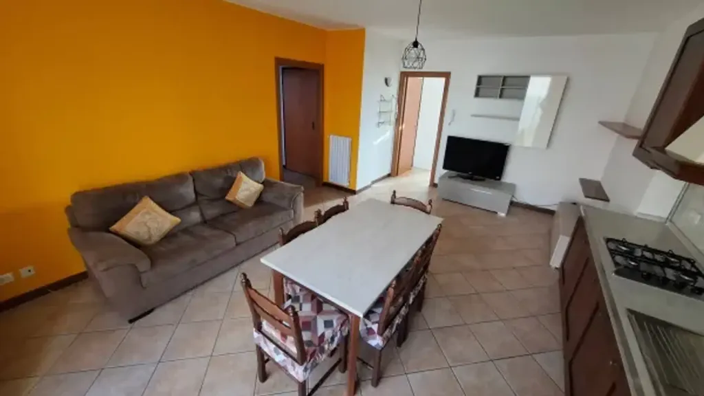 Dining Room - Furnished Flat with Kitchen in Bregnano
