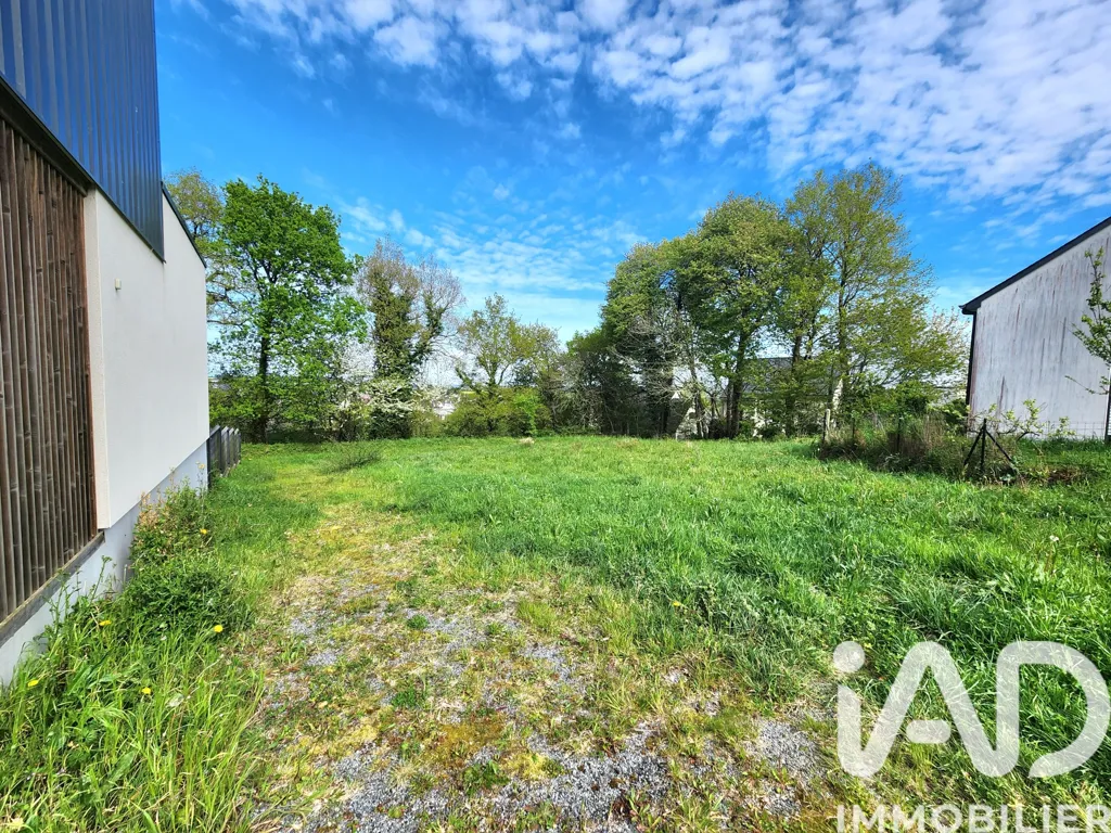 Aed - Buildable Plot with Tree View in Bain-de-Bretagne