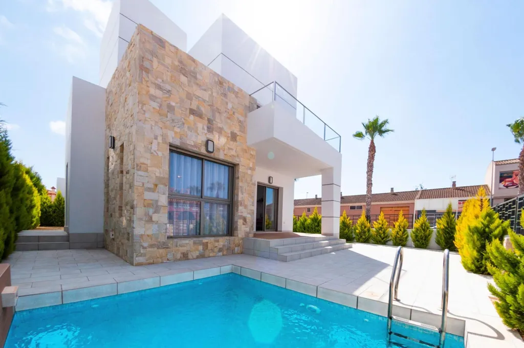 Bassein - Luxury Villa with Pool in Los Alcázares