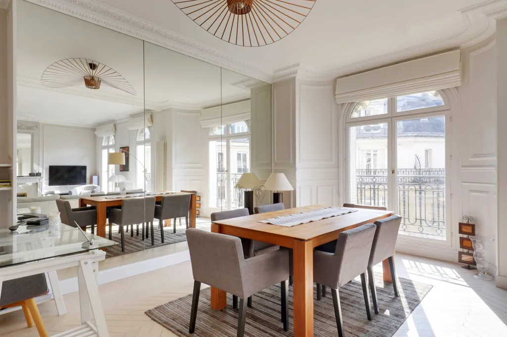 Sala da pranzo - Luxury Flat with Southern Views in Paris 16th