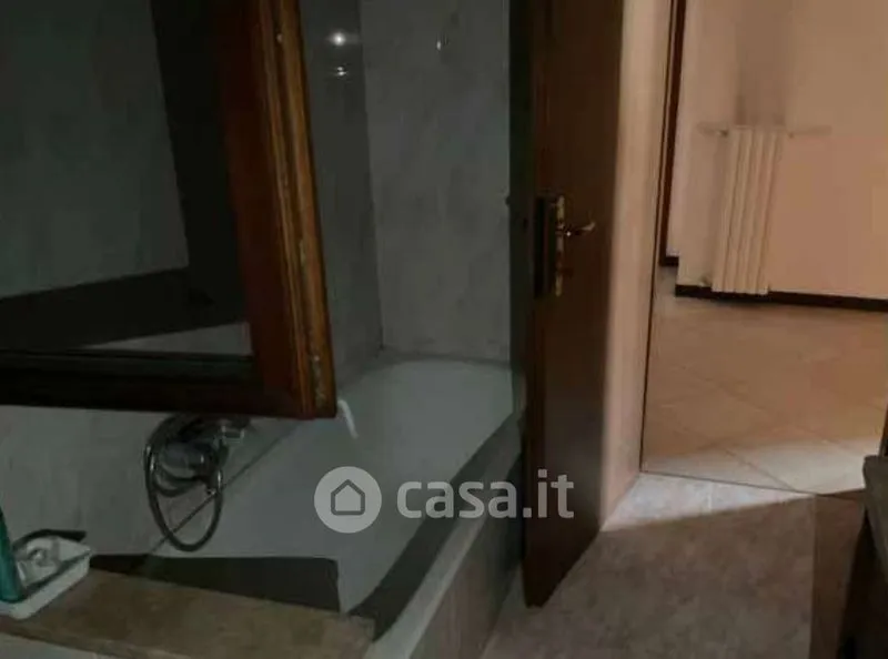 Vannitoad - Three-Bedroom Flat with Terrace in Curtatone