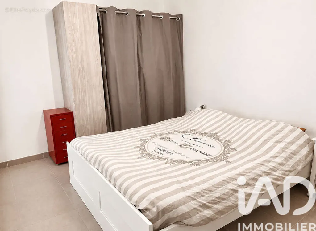 Bedrooms - T2 with Pool and Balcony in Bandol