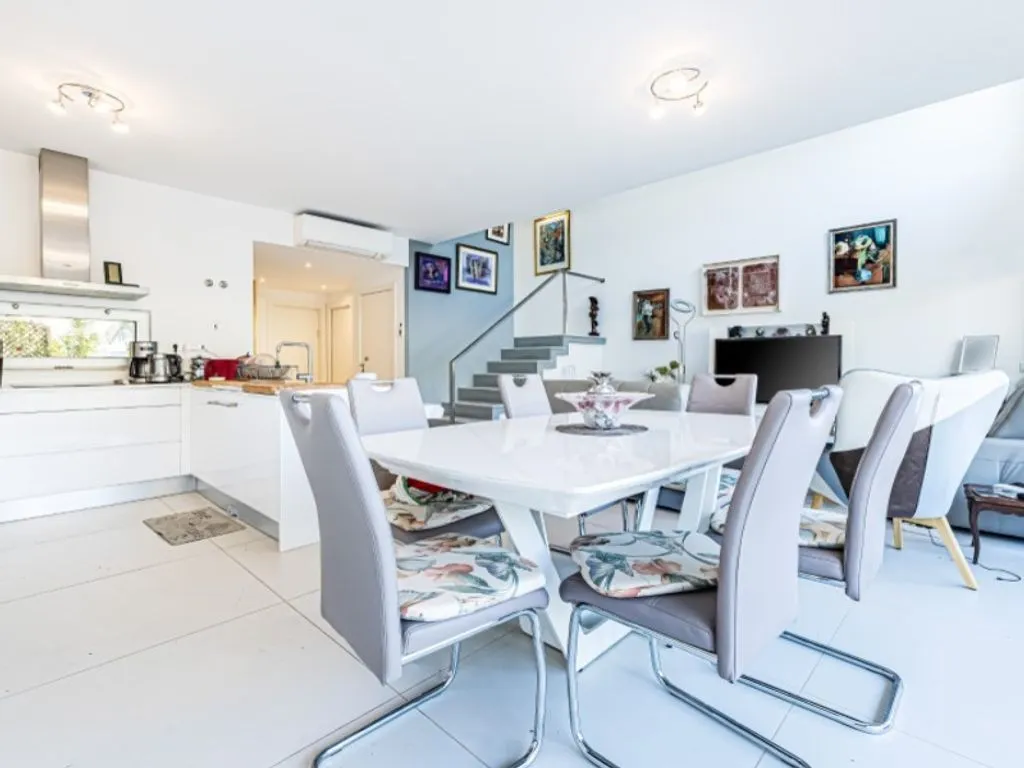 Söögituba - Contemporary Villa with Rooftop Pool in Albufeira