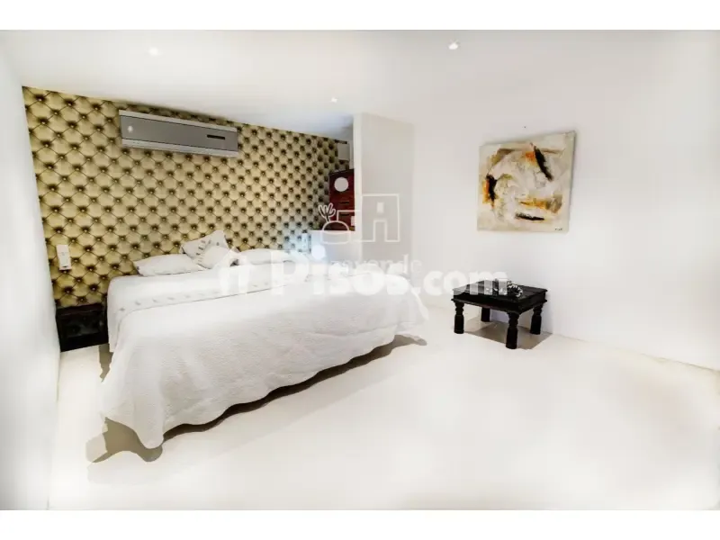 Bedrooms - Villa with Sea Views in Cap Martinet