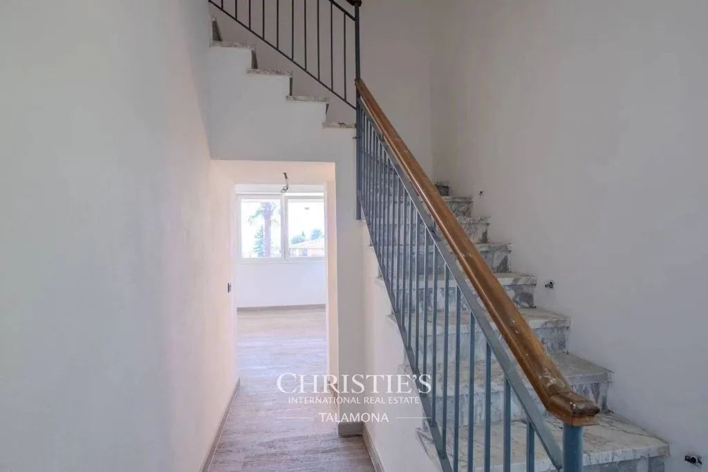 Toad - Luxury Villa with Pool in Casbeno, Varese