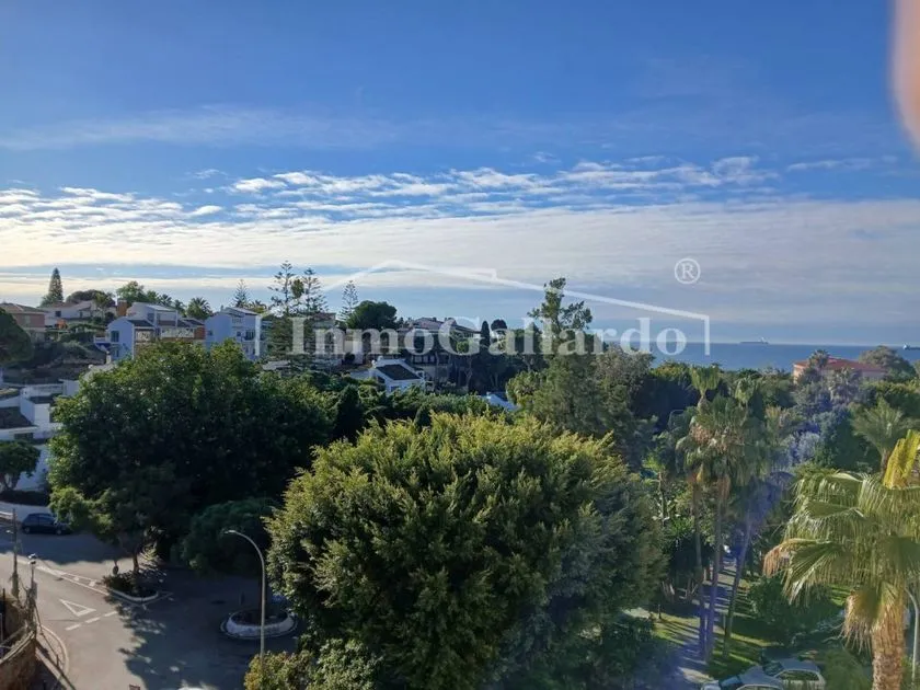 Spacious Apartment with Terrace in Málaga Centre