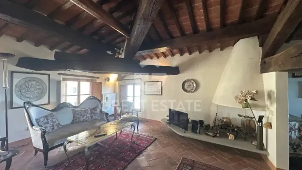 Elutuba - Rustic Apartment with Historic Charm in Montepulciano