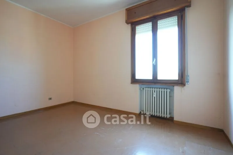 Toad - Apartment to Renovate with Balcony in Modena
