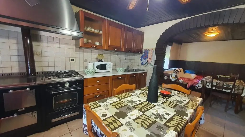 Cucina - Villa with Private Garden in Paularo