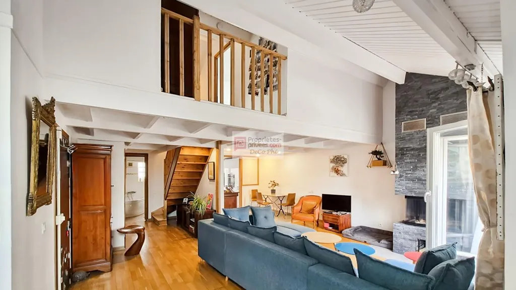 Séjour - Duplex Semi-Atypique sans Vis-à-Vis à Chaville