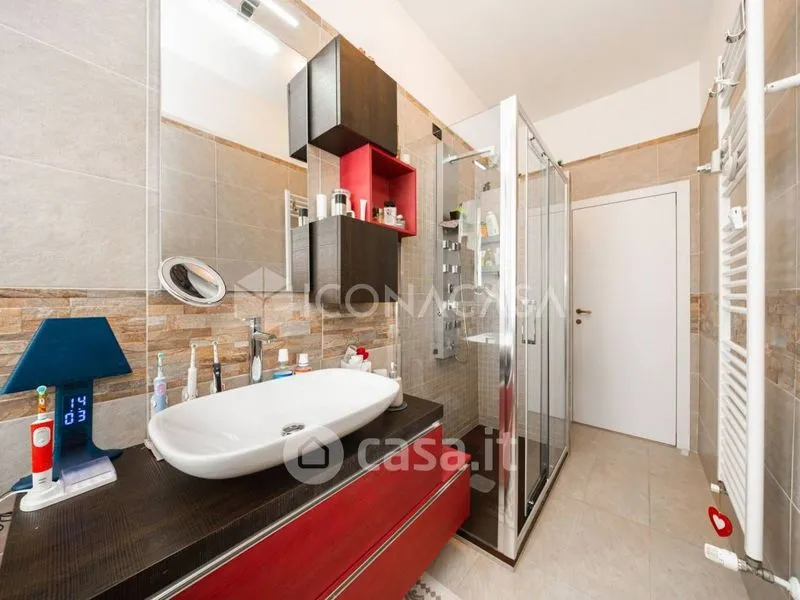Salles de bain - Trilocale with Balcony in Bologna