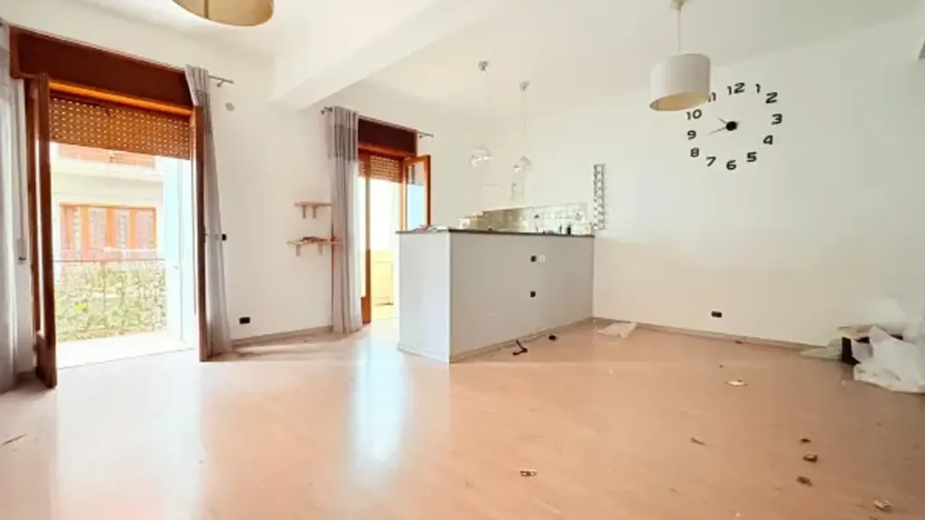 Kitchen - Three-Bedroom Apartment with Balcony in Milazzo