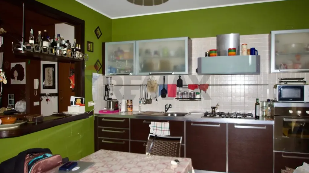 Cucina - Panoramic Apartment with Balcony in Bronte
