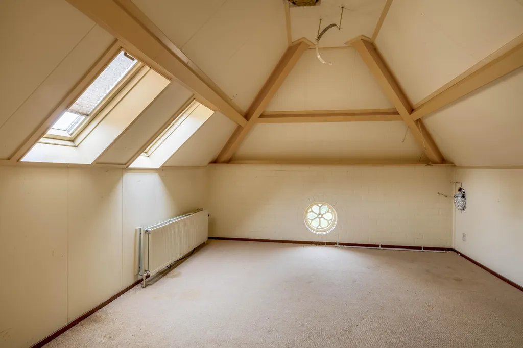 Toad - Villa with Stables in Ewijk