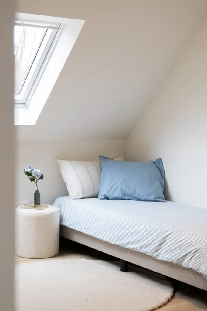 Bedrooms - Energy-Efficient Semi-Open New Builds with Garage in Denderwindeke