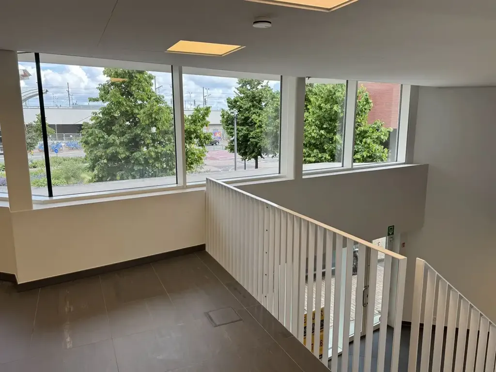 Toad - Office Space with Large Windows in Mechelen