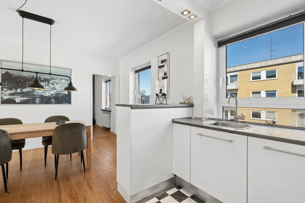 Cuisine - Apartment with Garden View in Randers