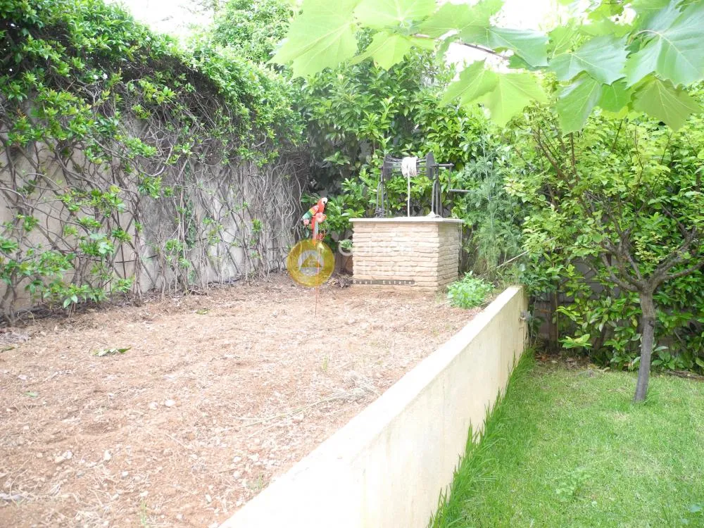 Jardin - Maison 3 pièces à GR