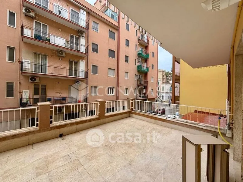 Rõdu - Apartment with Double Terraces in Central Bisceglie