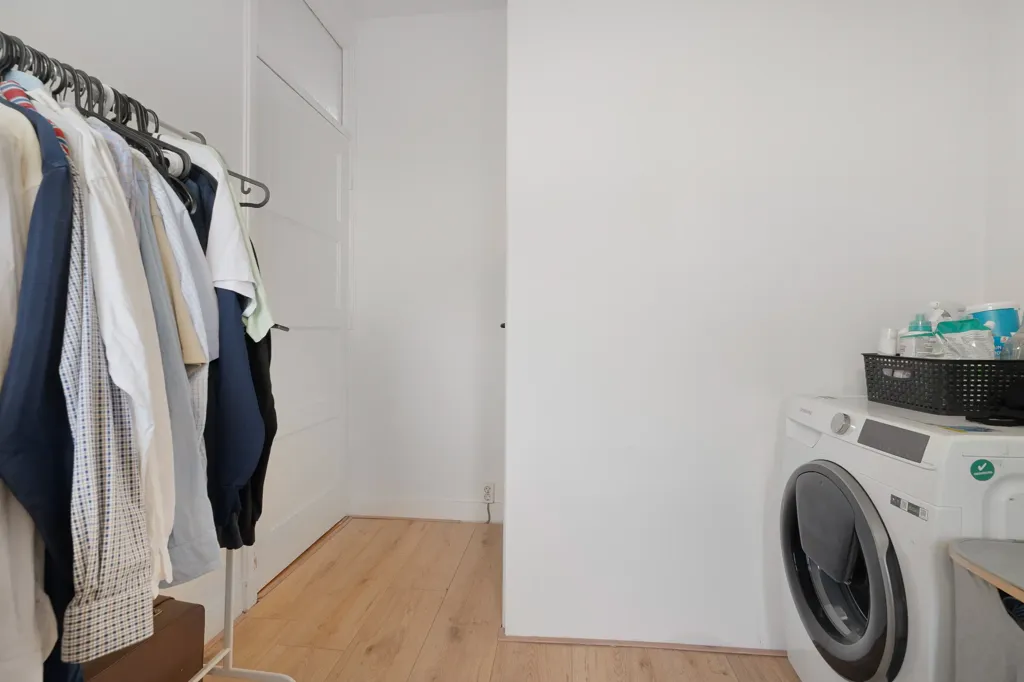 Lavanderia - Charming Upper Flat with Balcony in The Hague