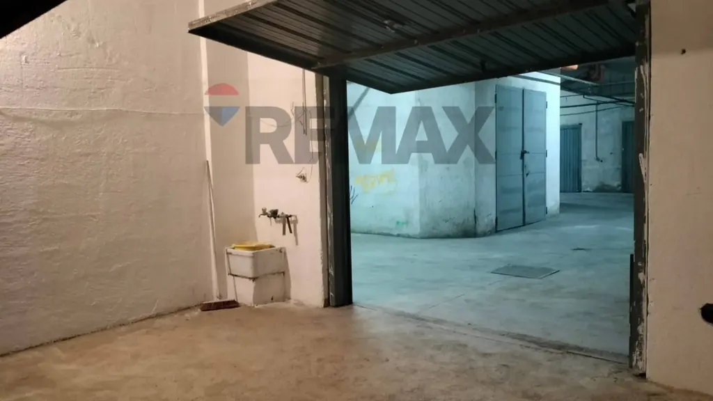 Garage - Garage with Double Parking in Palermo
