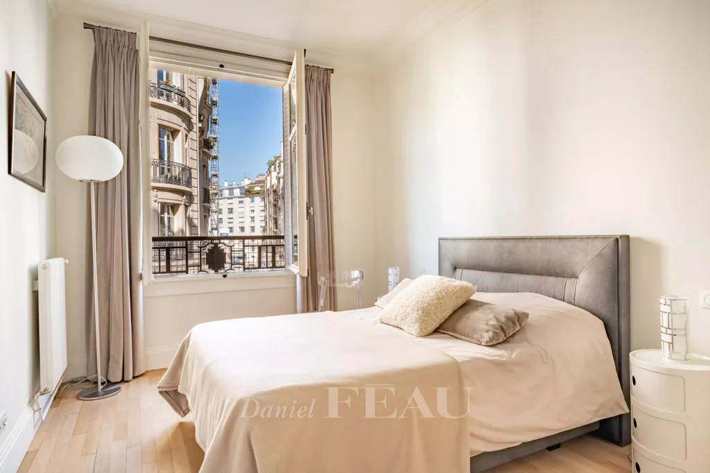 Chambres - Appartement avec ascenseur au 16e arrondissement de Paris