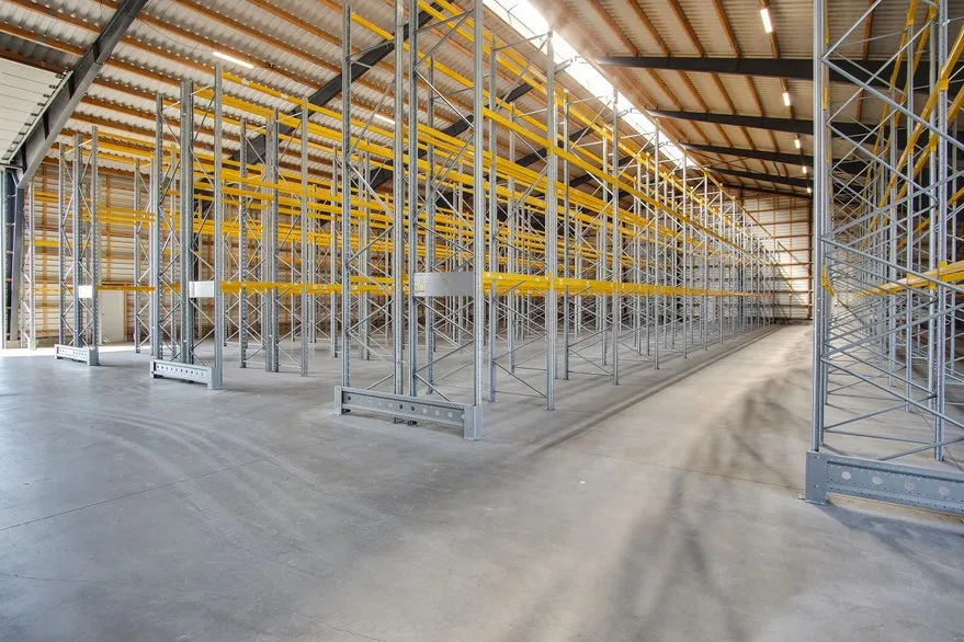 Pièces - Warehouse with Two Units near E45, Tøndervej