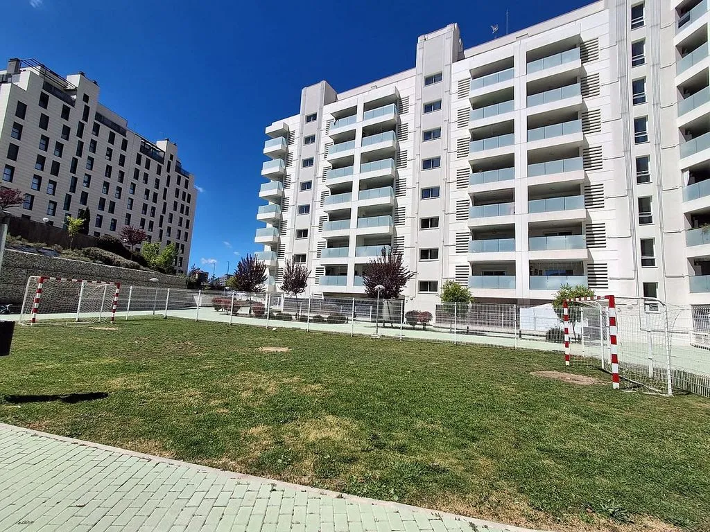 Aed - Apartment with Pool in New Tres Cantos