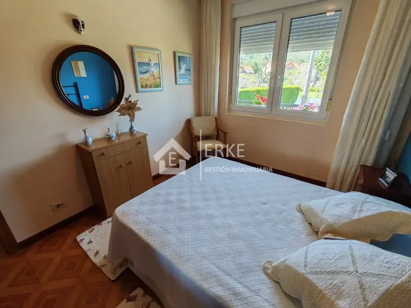 Dormitorios - Apartment with Sea and Mountain Views in Carnota