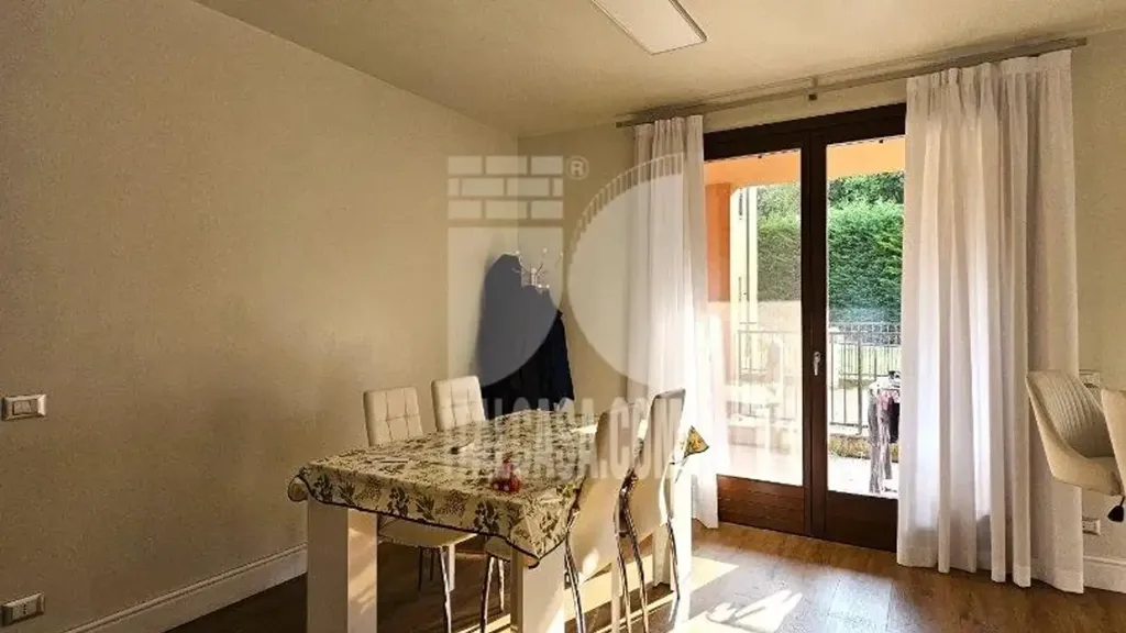 Söögituba - Quadrilocale with Private Garden in Mantova
