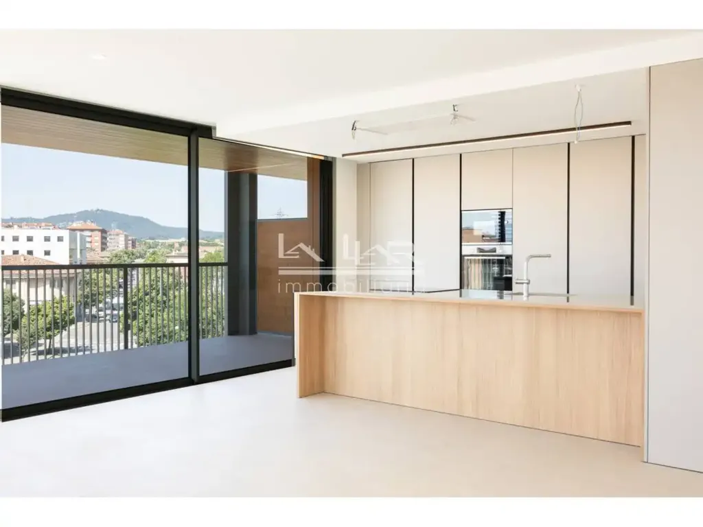 Cuisine - Newly Built Flat with Terraces in Nord-El Sucre
