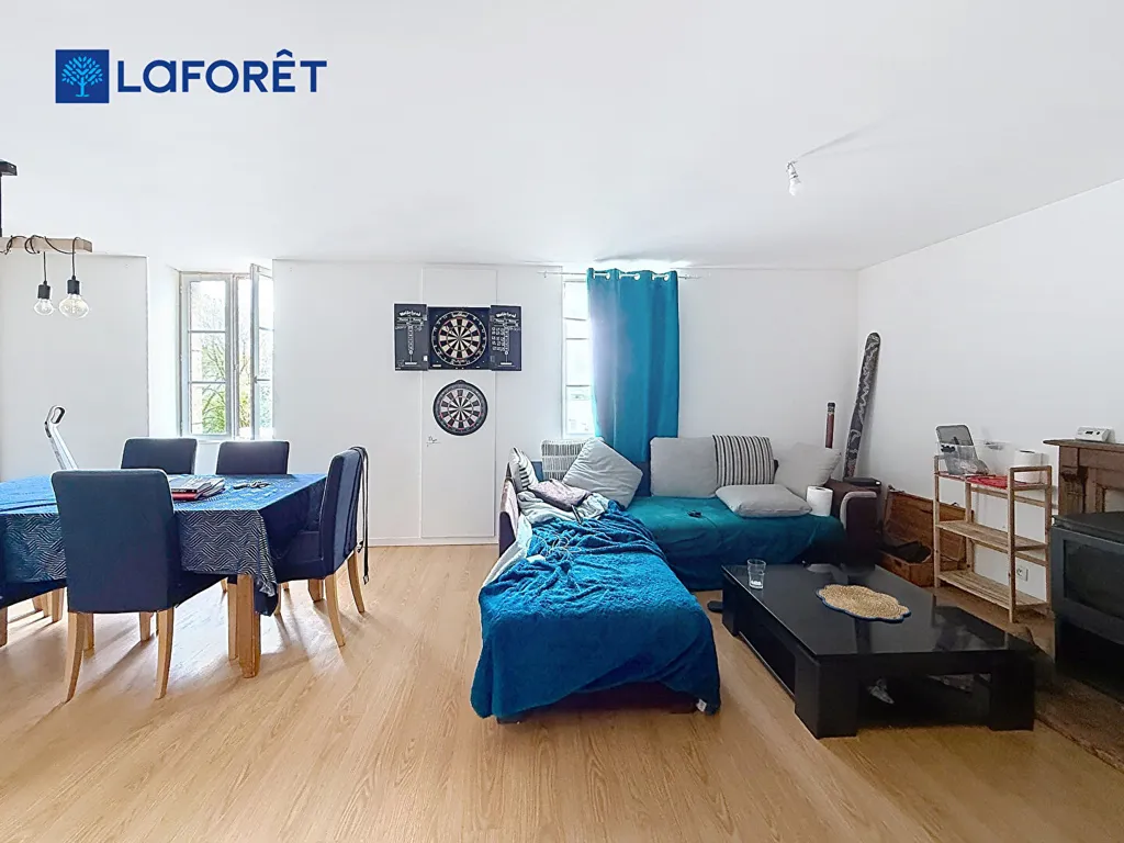 Elutuba - Mixed-Use Property with Garden in Moustoir Ac