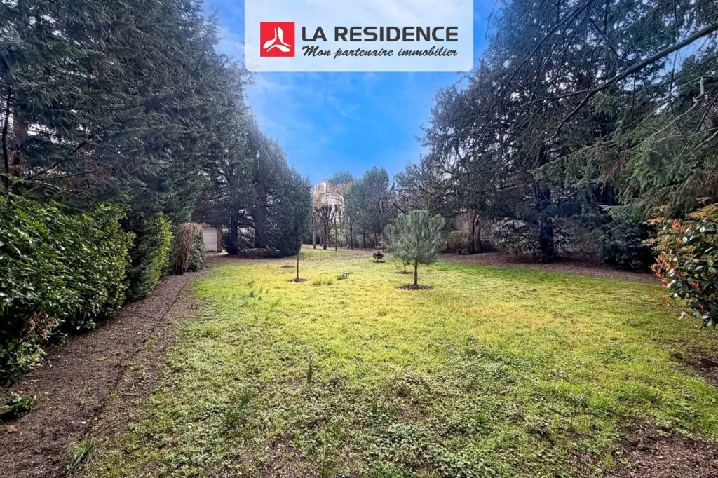 Aed - Character House with Garden in Chatou