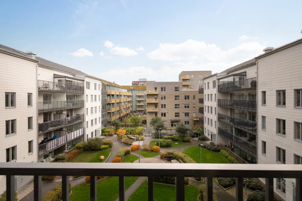 Jardin - Modern Apartment with Two Balconies in Kvillebäcken
