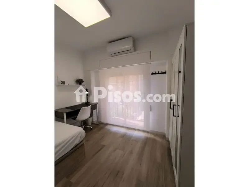 Chambres - Student-Friendly Flat with Terrace in Moncada