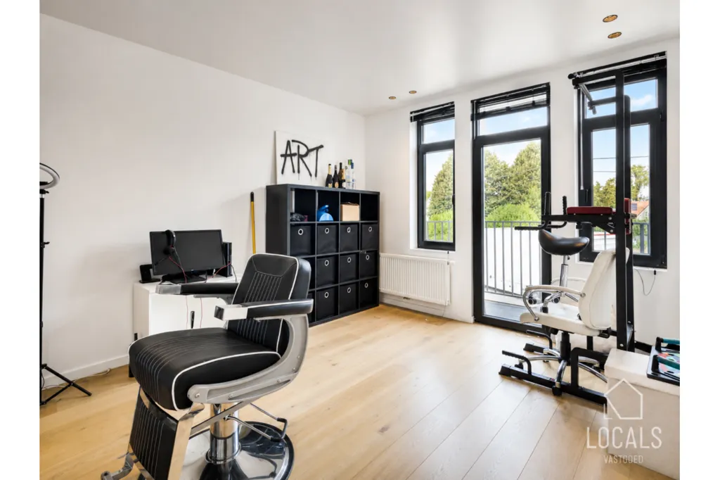 Kabinet - Fully Renovated House with Solar Panels in Idegem