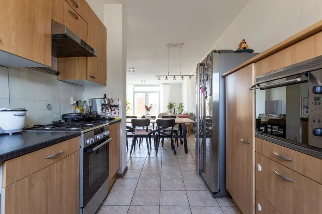 Cuisine - Three-Bedroom Tussenwoning with Garden in Rijswijk
