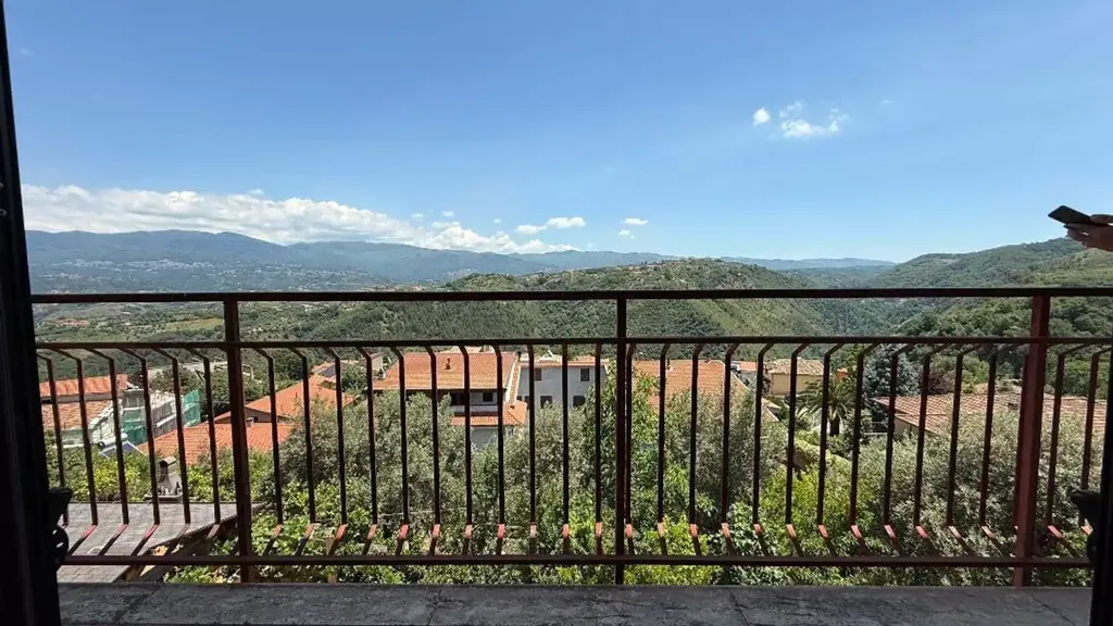 Balcon - Bifamiliar Villa with Garden in Laurignano